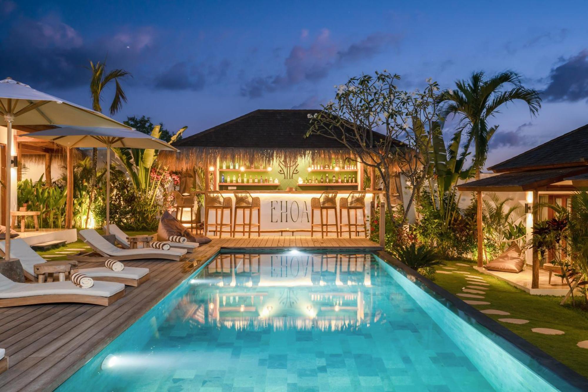Ehoa Bali Nyanyi Boutique Hotel - In Front Of Entrance To Nuanu Tanah Lot Buitenkant foto