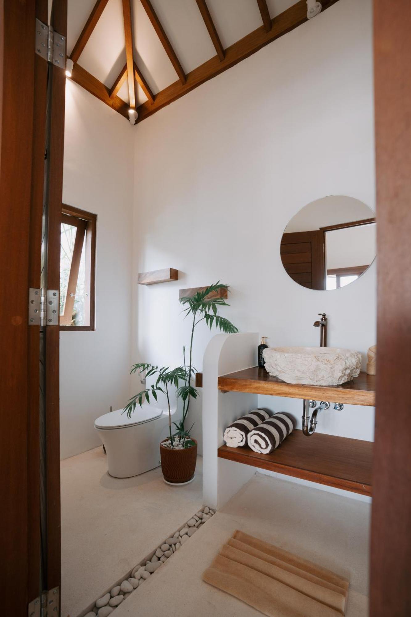 Ehoa Bali Nyanyi Boutique Hotel - In Front Of Entrance To Nuanu Tanah Lot Buitenkant foto