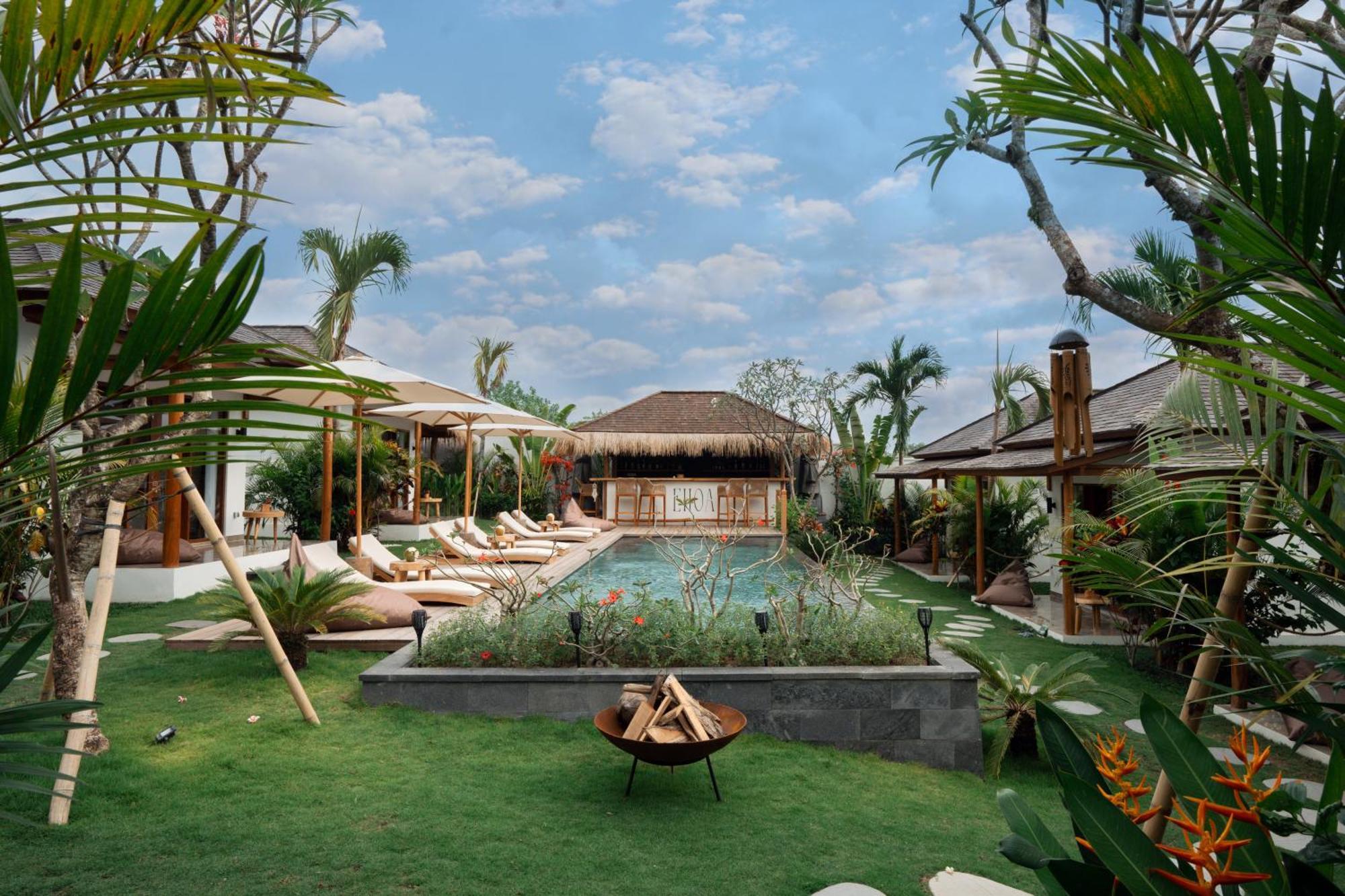 Ehoa Bali Nyanyi Boutique Hotel - In Front Of Entrance To Nuanu Tanah Lot Buitenkant foto